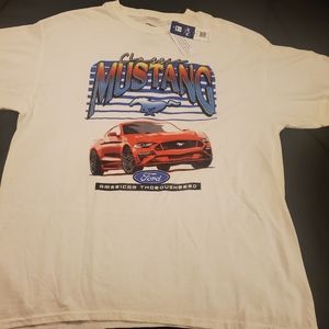 White Ford Mustang men's XL